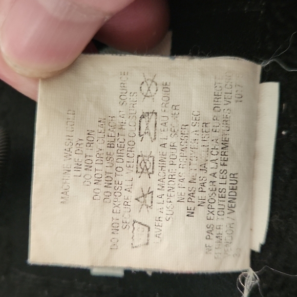 THE North Face Polartec Black Zip-Up Outdoor Jacket - Picture 9 of 10